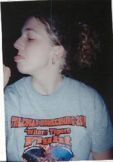 11.jpg (10448 bytes)