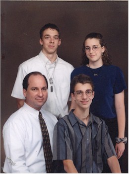 familyportrait.jpg (25447 bytes)
